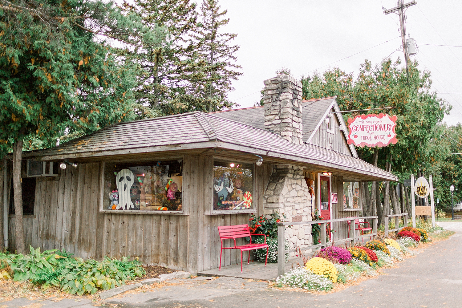 The Door County Confectionery and Fudge House in the fall. Our favorite shops are listed in our Door County Travel Guide.