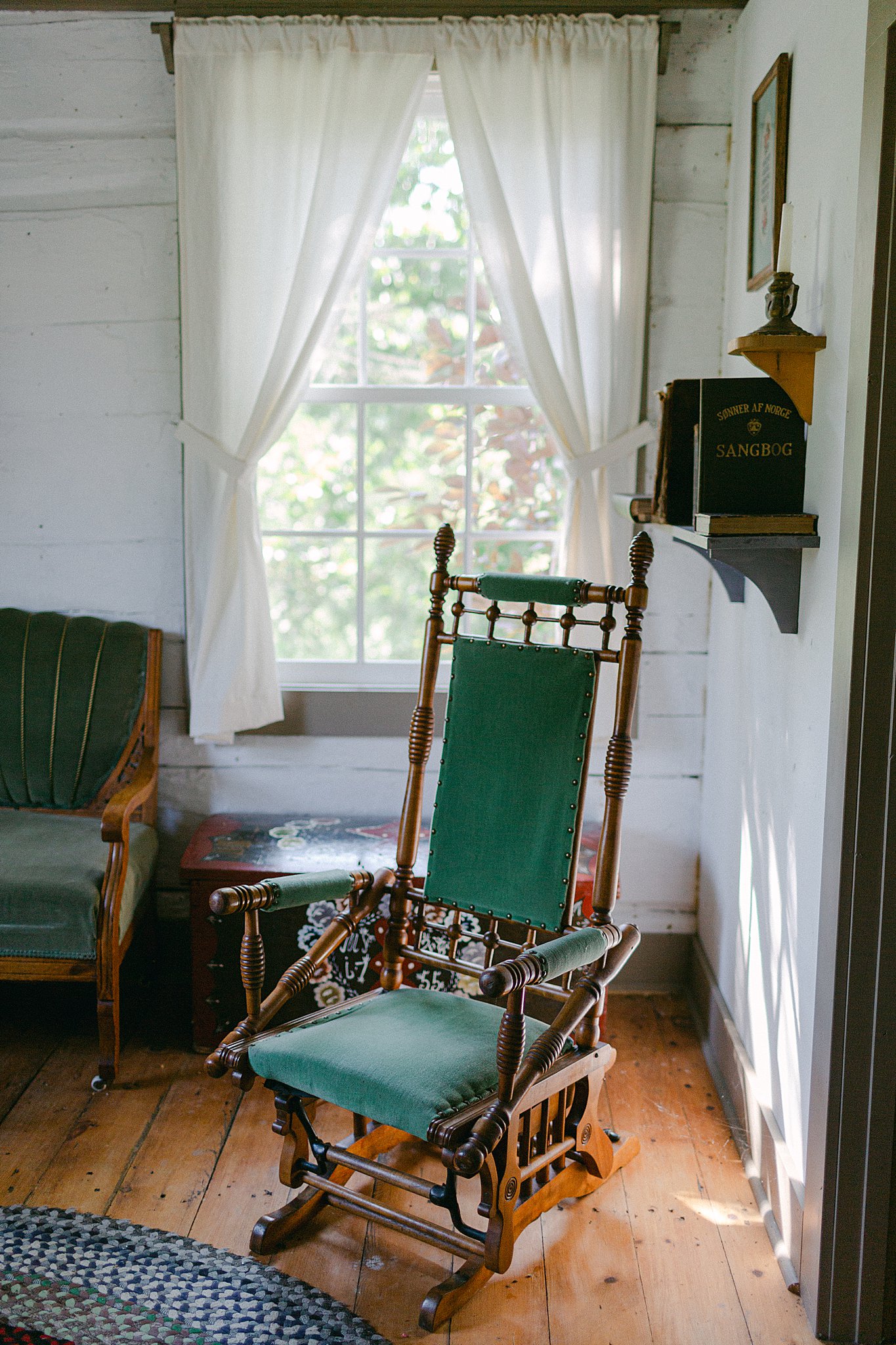rocking chair and antique furniture at the Hanson House at Big Creek